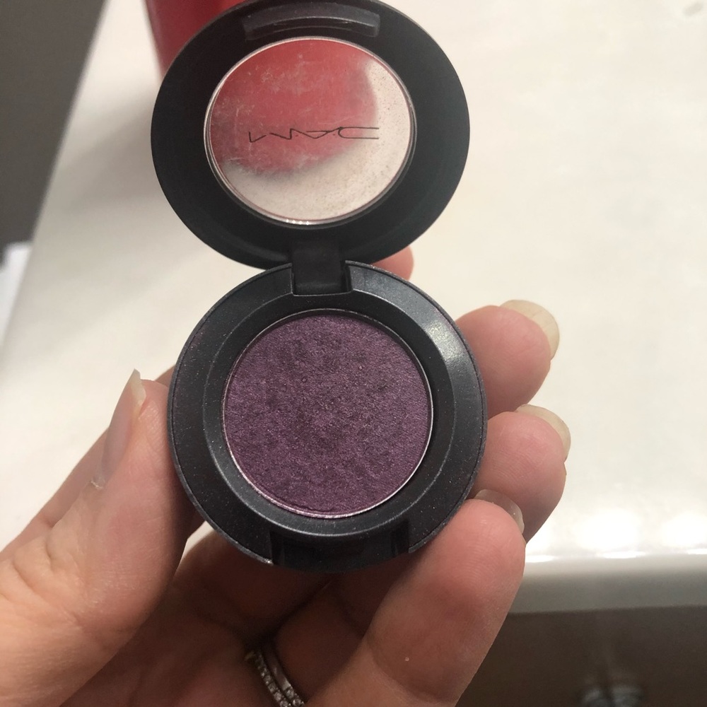 Mac eyeshadow